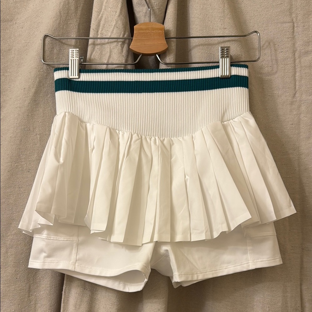 Free people White Pleated Tennis Skirt with shorts